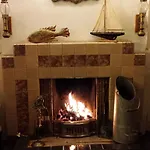 Old Jack's Cottage, بيت للعطل *