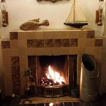Old Jack's Cottage, بيت للعطل *